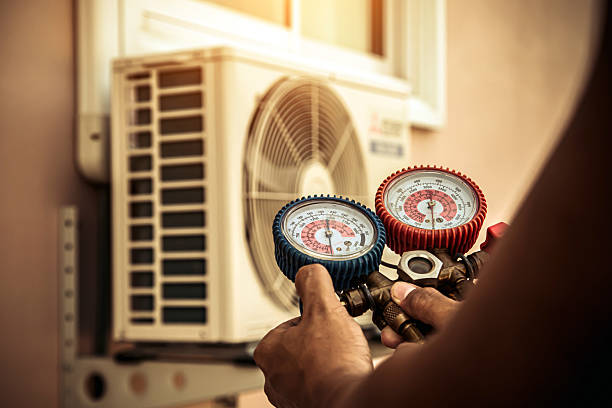 Professional Hvac technician working in Ferris, TX